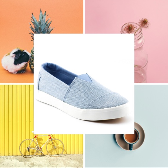 1 Left Nature Blue Textured Slip On Sneaker 9.5 - Picture 3 of 6